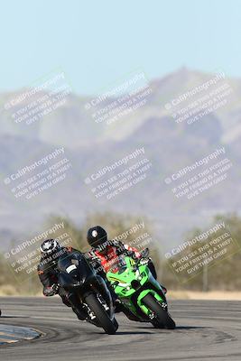 media/Dec-04-2025-Racers Edge (Thu) [[5ebc9f124d]]/3-B Group/1-Session 1 (Turn 7)/